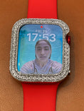 Cargar la imagen en la vista de la galería, Apple Watch Bezel Natural Diamond | Diamond Apple Watch | Luxury Diamond Watch
