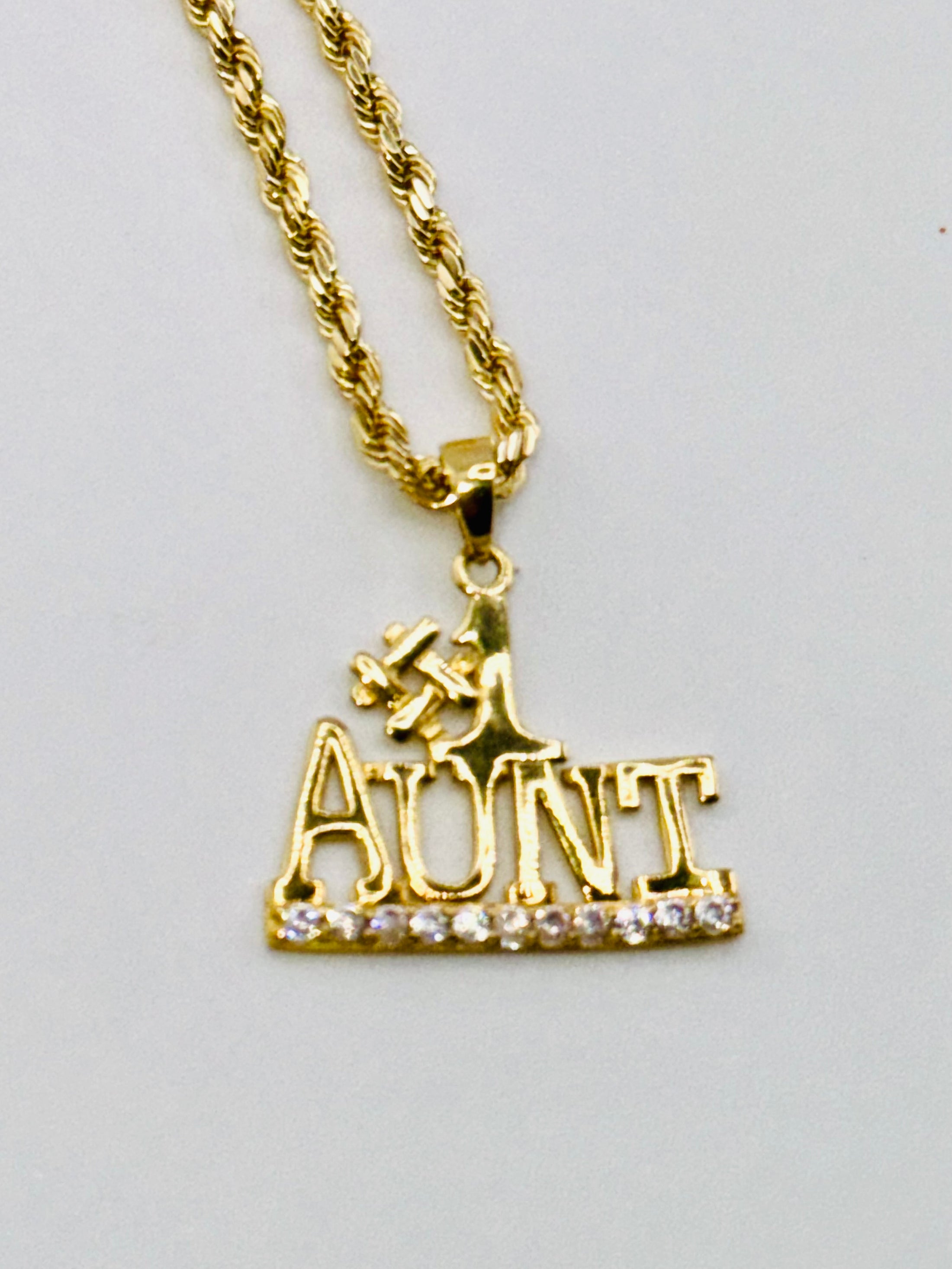 10k solid gold #1 Aunt pendant, gift for the best aunt ever