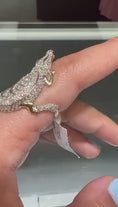 Reproducir el video en la vista de la galería, 10K Real Gold Crocodile Ring | Natural Diamond Alligator Ring | Luxury Diamond Jewelry | Gold Alligator Ring | Unisex Real Diamond Ring Gift
