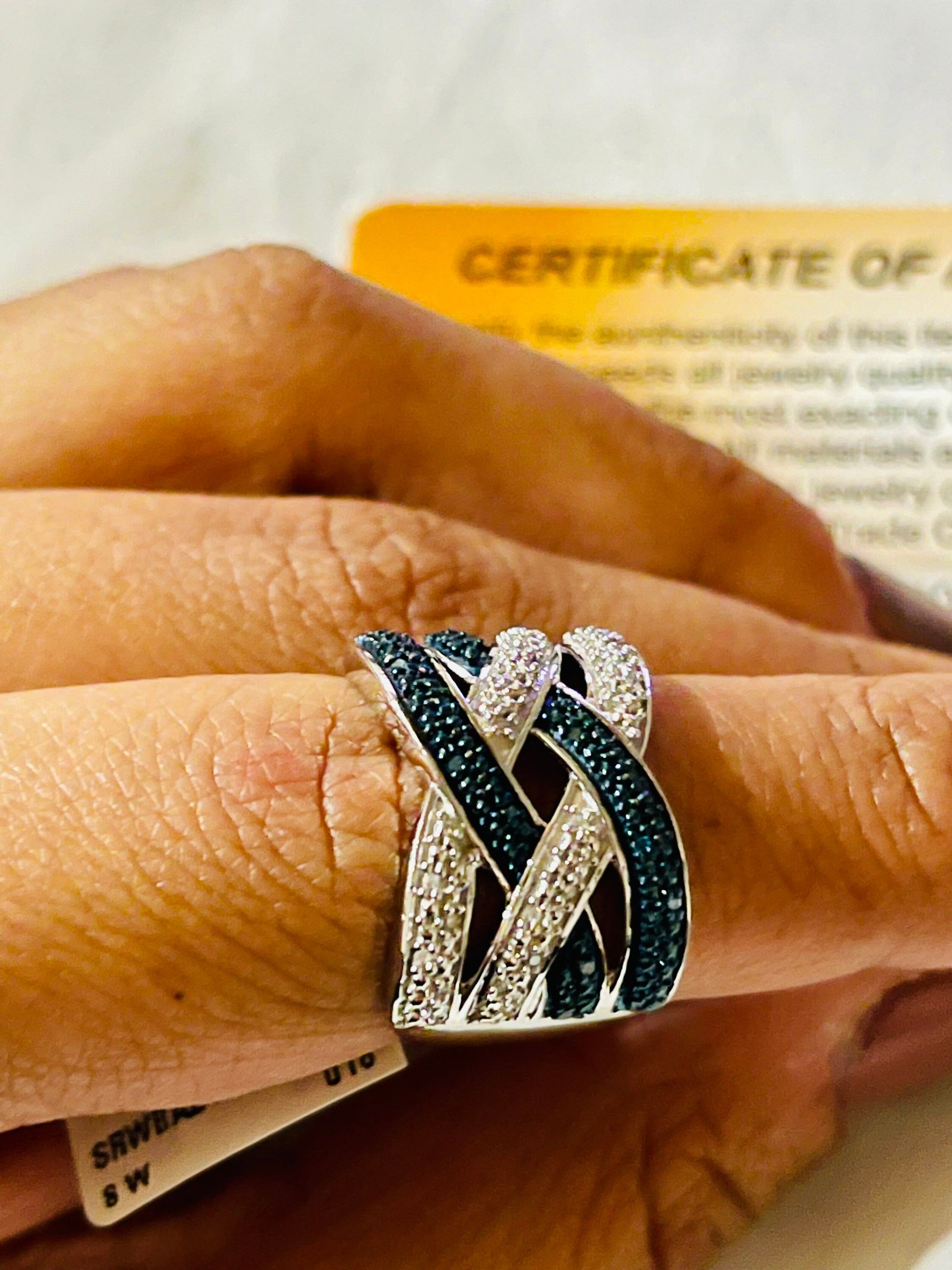 Beautiful custom made designer band blue diamond real diamond ring w/ certificate of authenticity Best Gift Huge sale! don’t miss out!