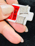Cargar la imagen en la vista de la galería, Real natural diamond 1/4 ct earrings Not lab not simulated Comes w/ certificate of authenticity Fast shipping 100% real diamonds! Huge Sale!
