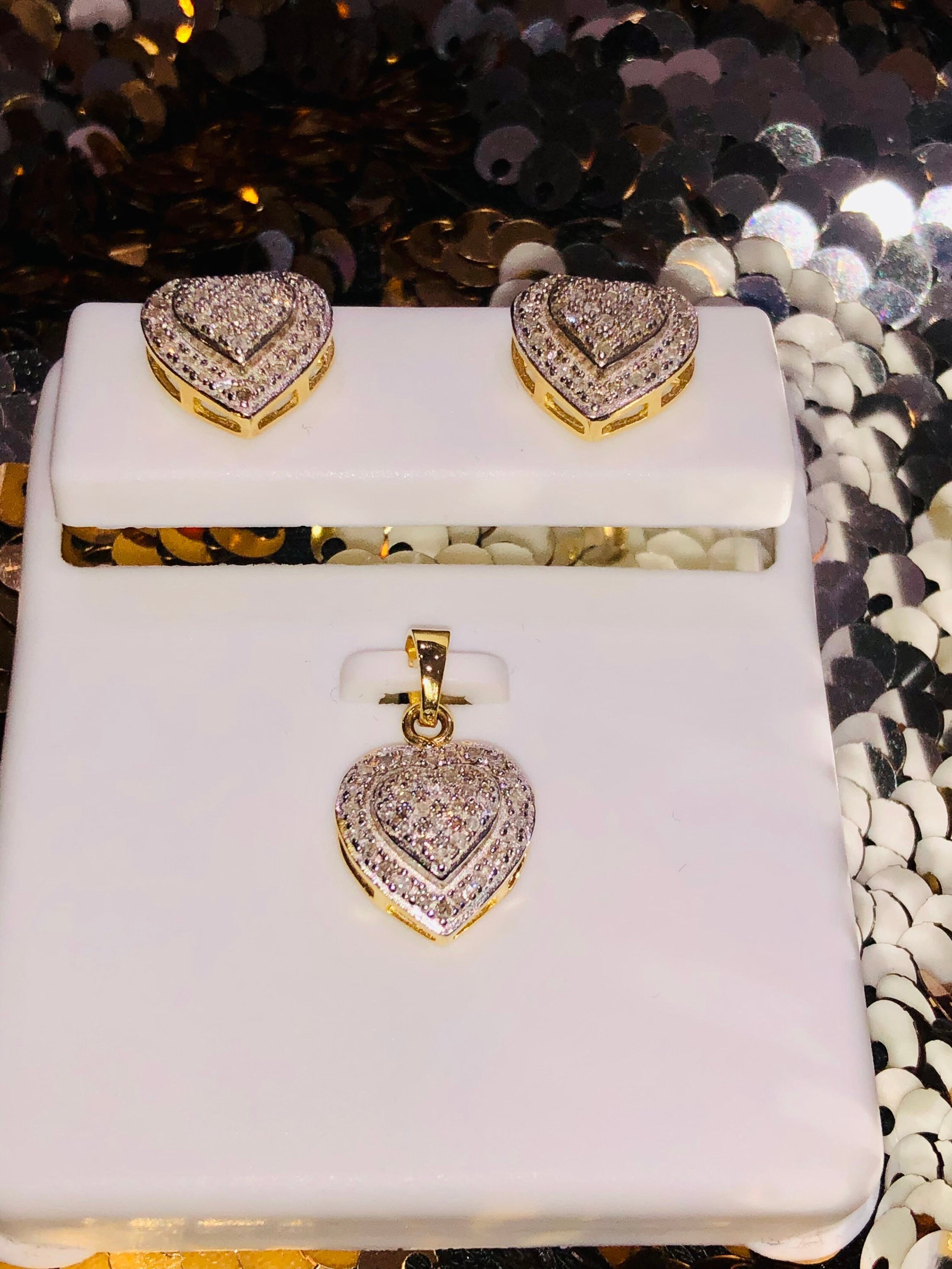 Genuine natural Real Diamond heart earring and pendant set! Best gift for holiday Wedding Anniversary Birthday Not CZ Not fake! Wow
