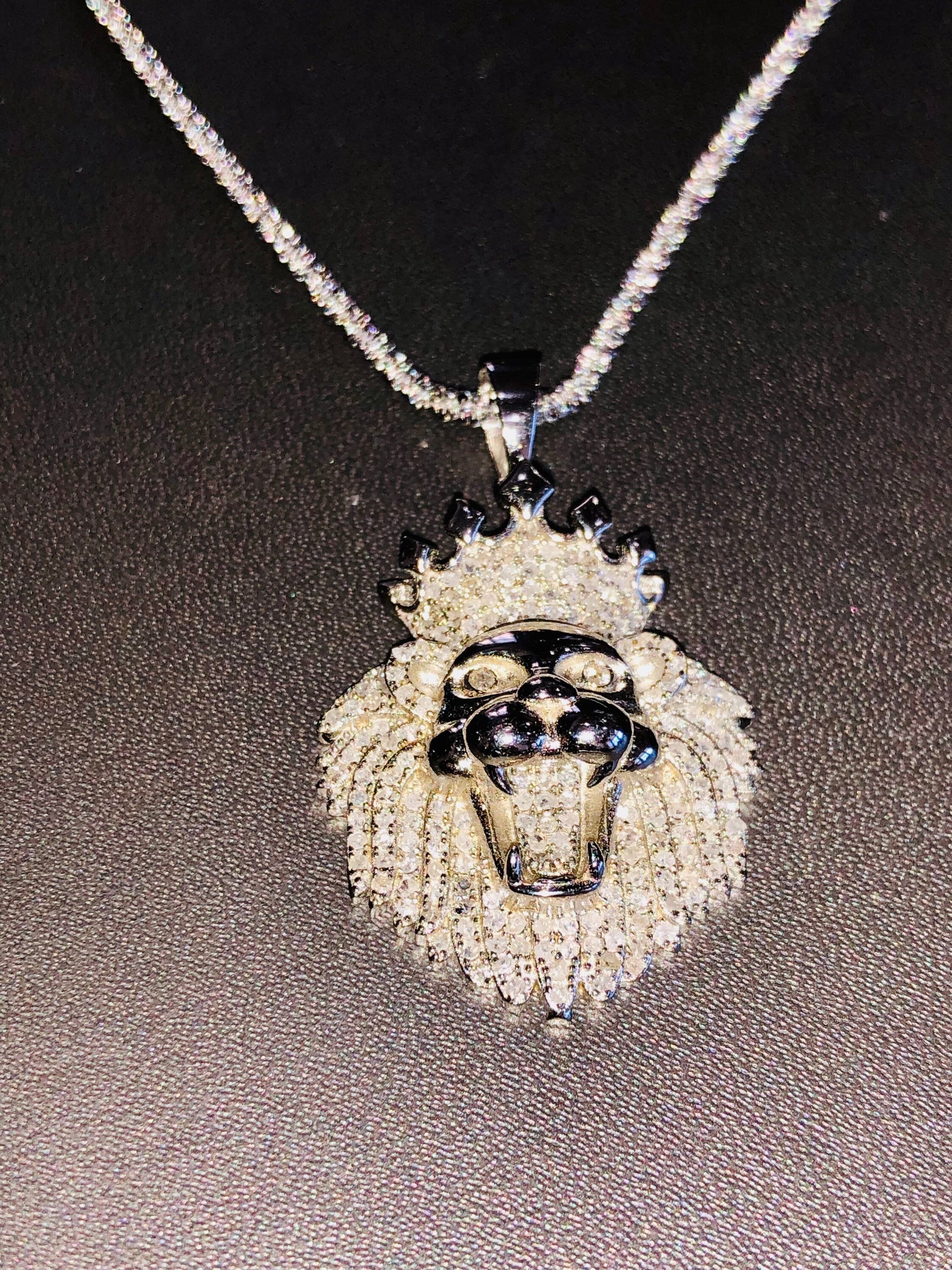 Genuine real diamond lion king pendant not CZ not lab made not moissanite not simulated! 100% real natural diamonds best gift unbeatable!