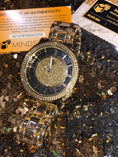Cargar la imagen en la vista de la galería, 100% Natural Diamond Men’s Luxury Watch - Stainless Steel - Water Resistant - Japan Dial - Gift Box Included
