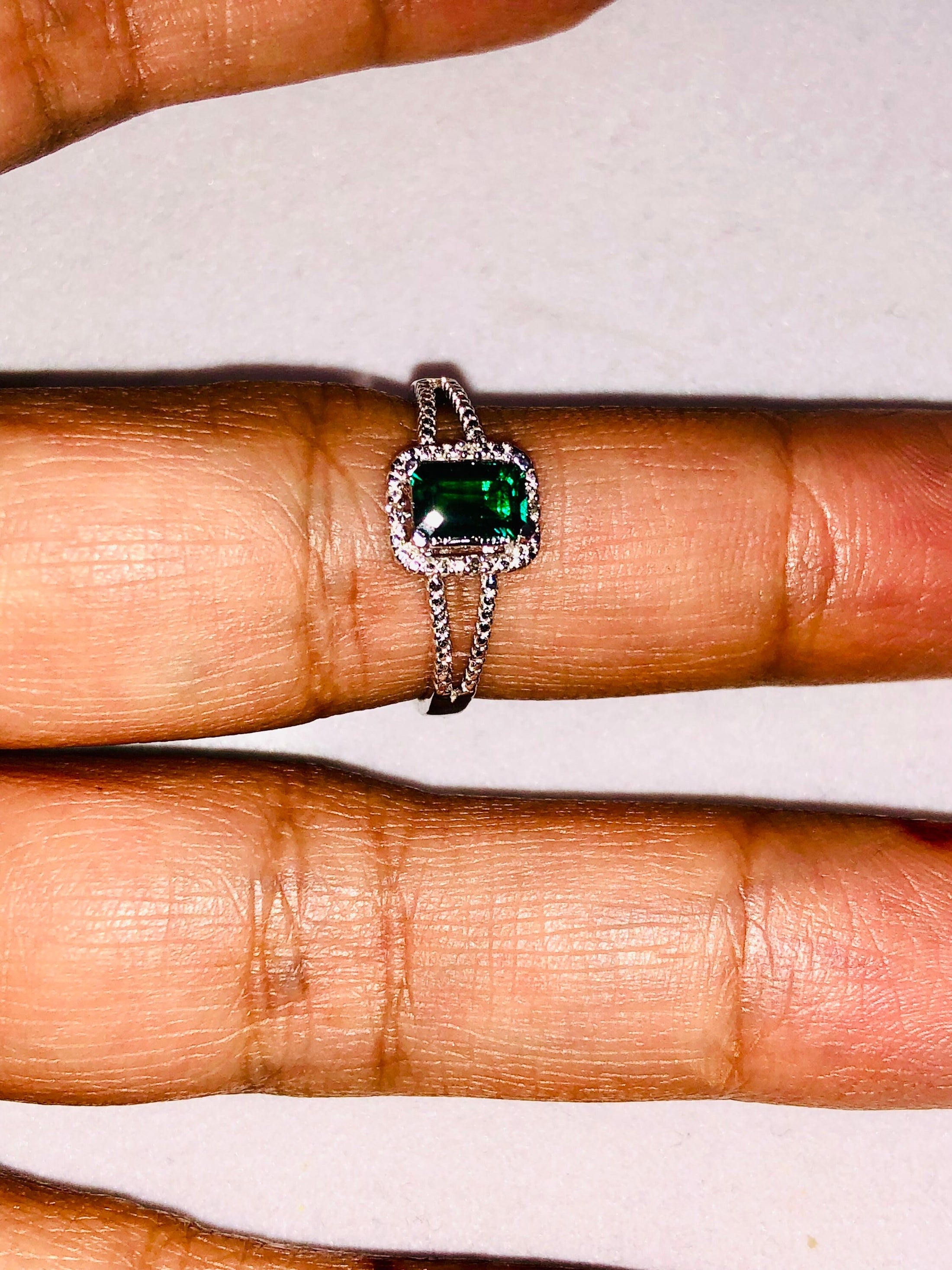 Solitaire diamond ring, Emerald diamond ring, gift for mom, best gift for women, Free Appraisal document, Anniversary gift, Green Emerald