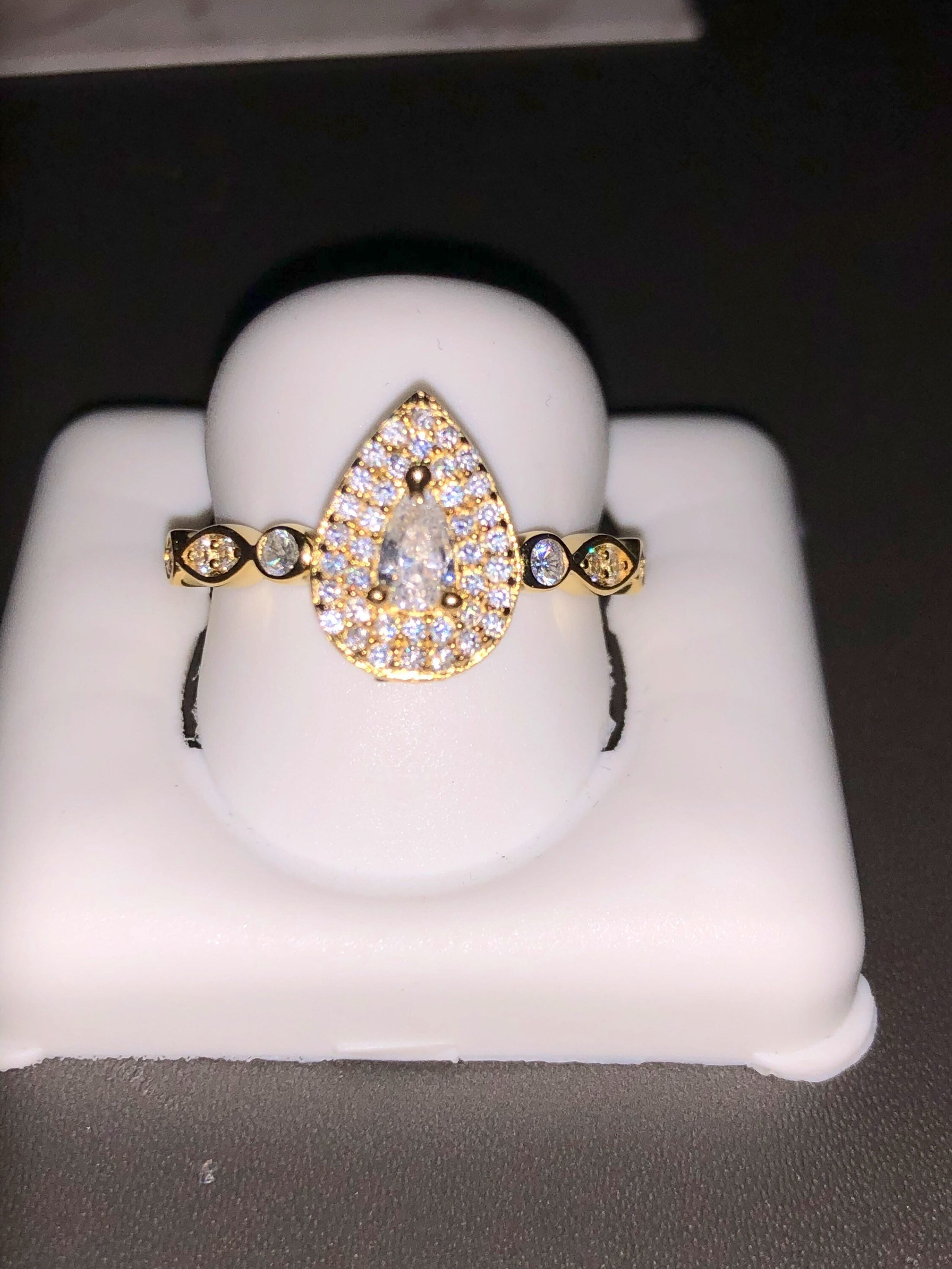 Cremation Urns, Urns For Ashes, Urn Ring For Ashes, Keepsake Jewelry, Gift For Her, Gold Urns, Swarovski Diamond Cremation Jewelry, Urns