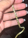 Cargar la imagen en la vista de la galería, VVS clarity custom made genuine crystal gold vermeil 925 stamped stunning flower bracelet for men or women, Gifts for Him/her, Anniversary
