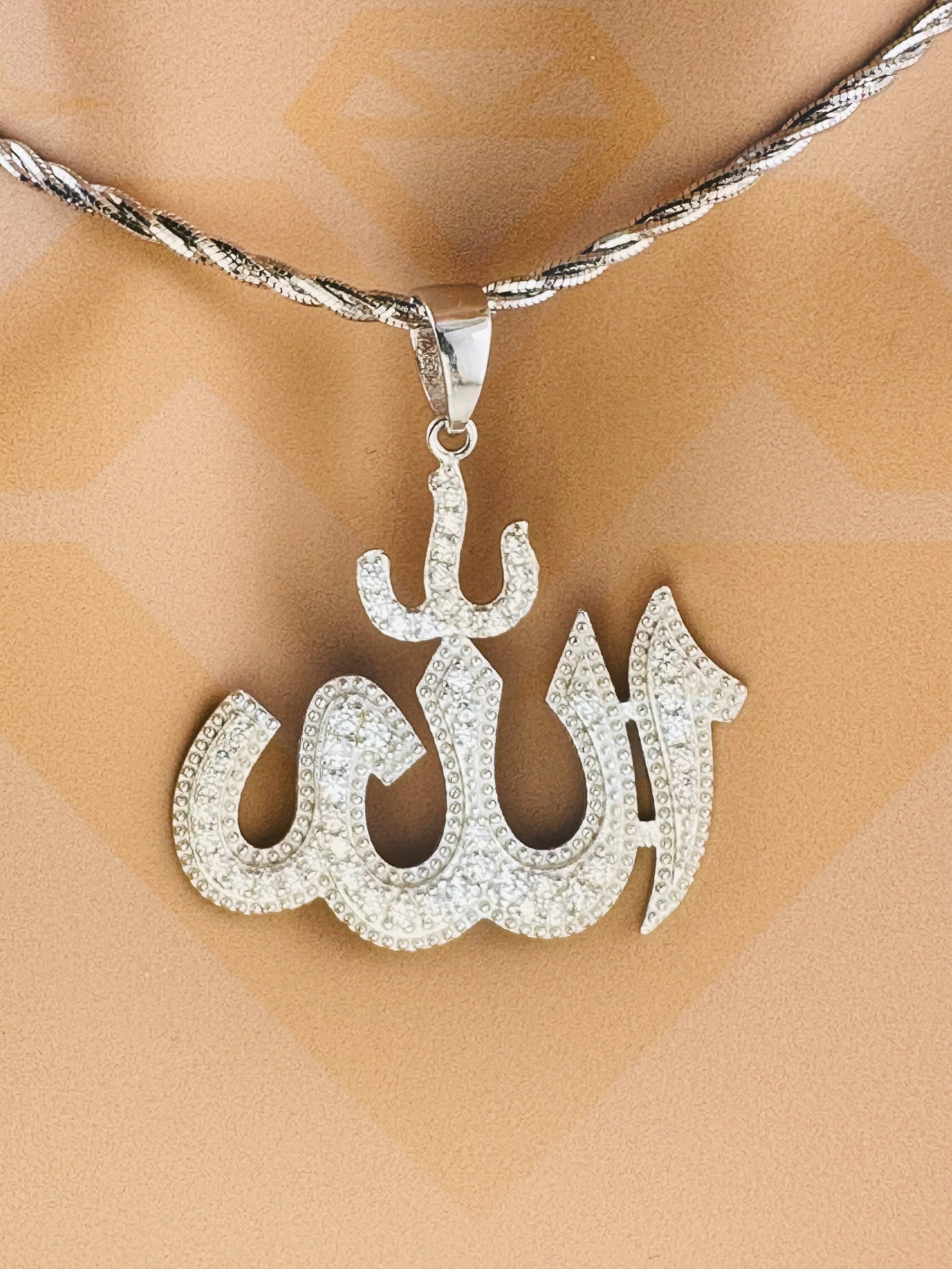 Allah pendant